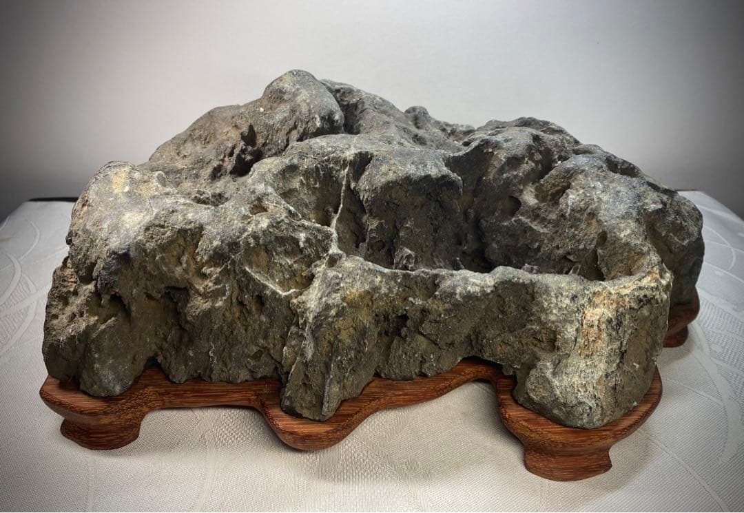 6638 春日石 粕川麒麟石 溜まり石 水石 盆栽 盆石 置物 鑑賞石