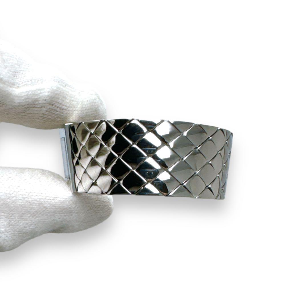 シャネル CHANEL マトラッセ ブラック 黒 シルバー クォーツ 腕時計