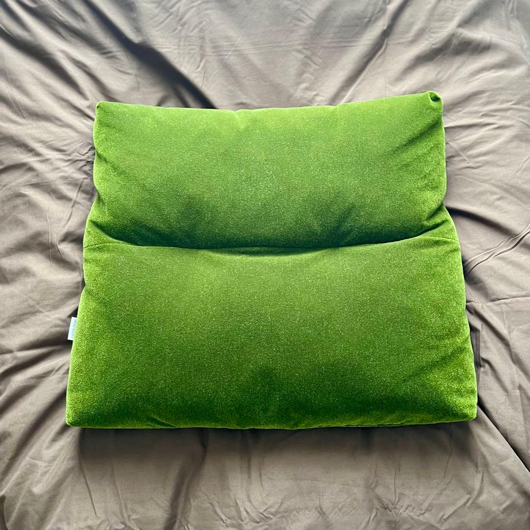 カリモク60 ロビークッション モケットグリーン