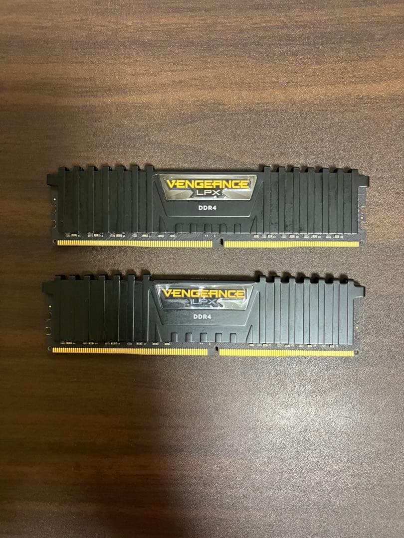 CORSAIR DDR4 64GB (32GB x2) メモリ 3200MHz