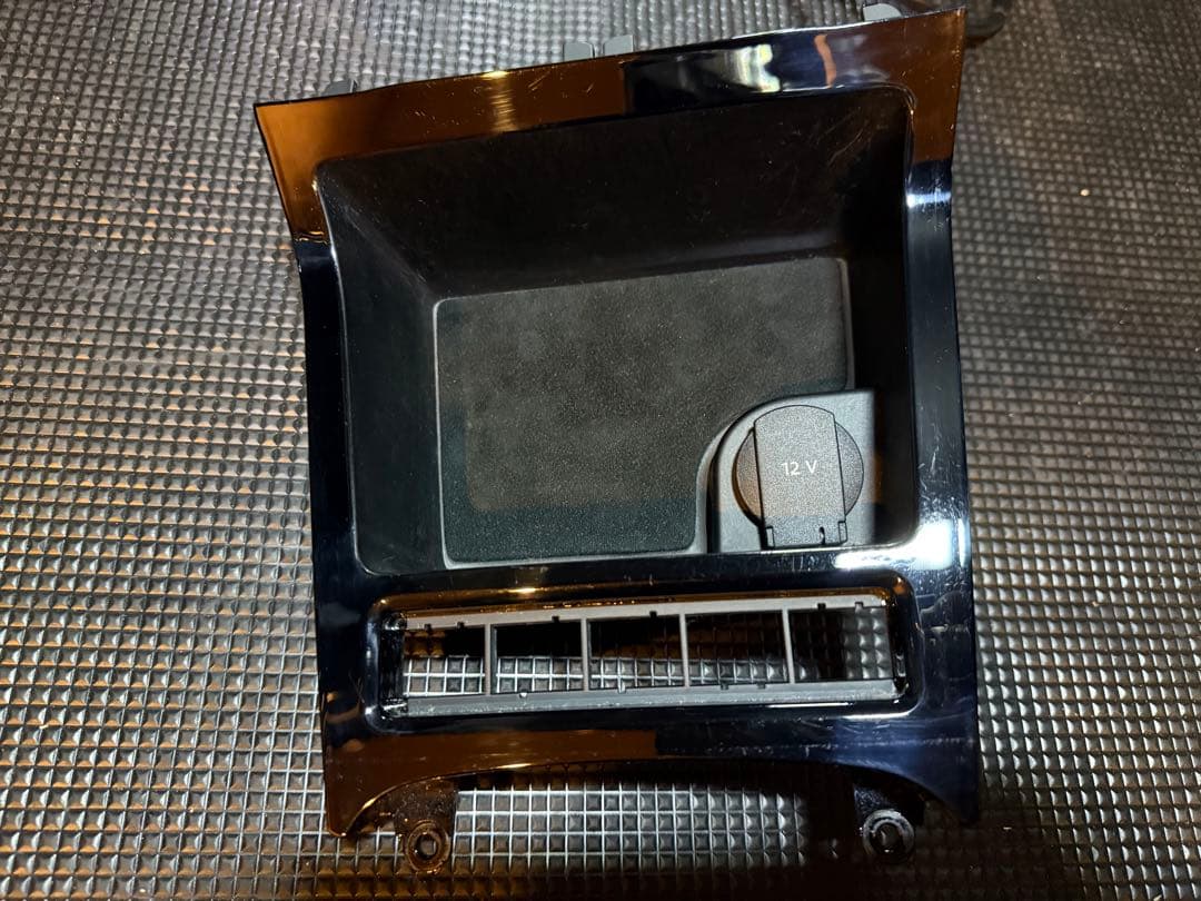 魔導雑貨商人　ゴルフ6 ノンスモーカートレイ &APRエアクリーナ