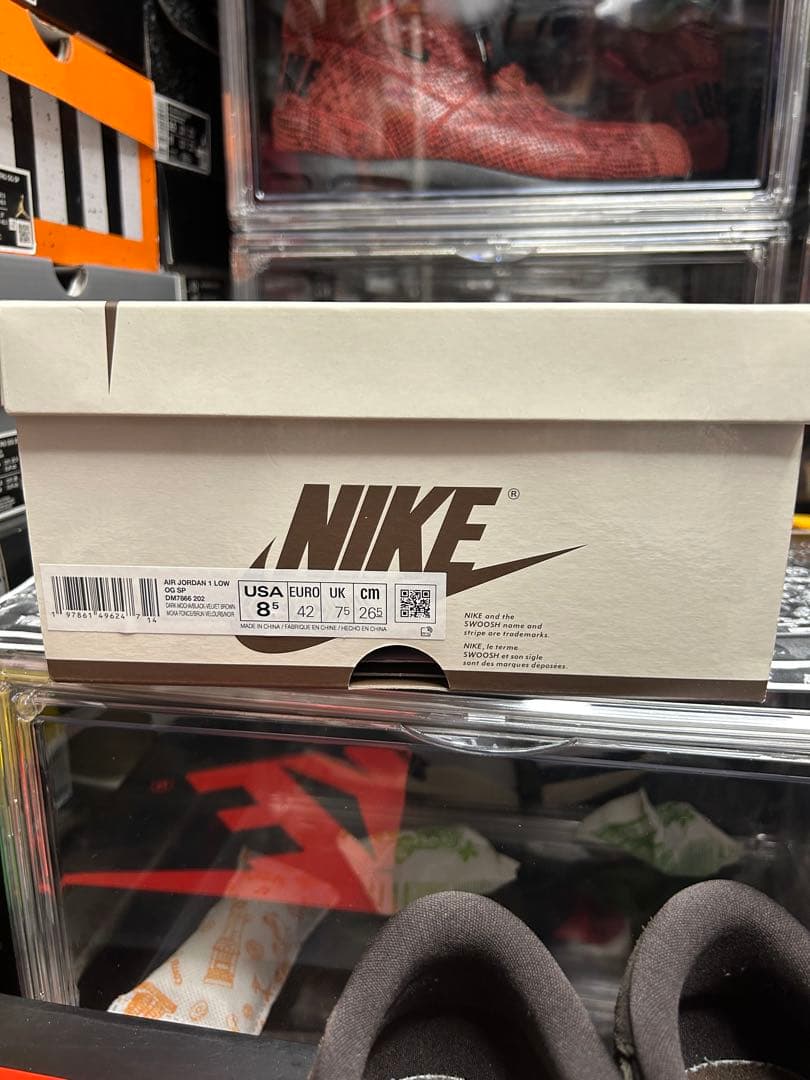 【おちゃ Travis Scott × Nike Air Jordan 1