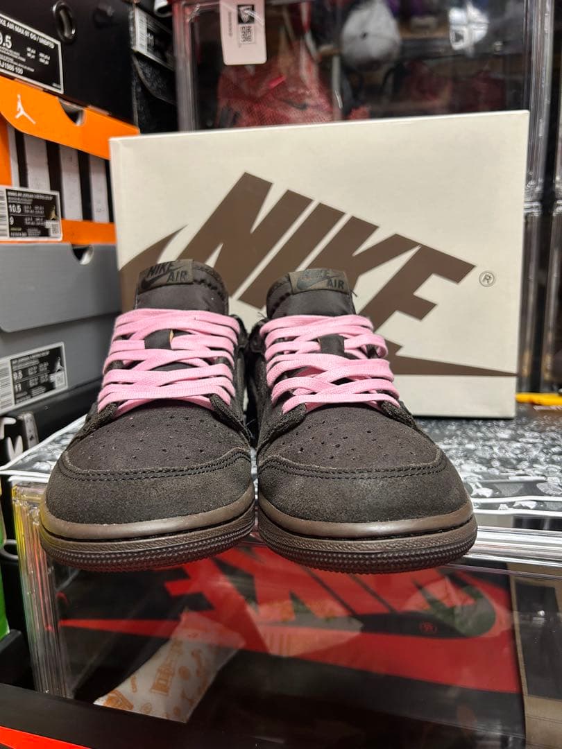 【おちゃ Travis Scott × Nike Air Jordan 1