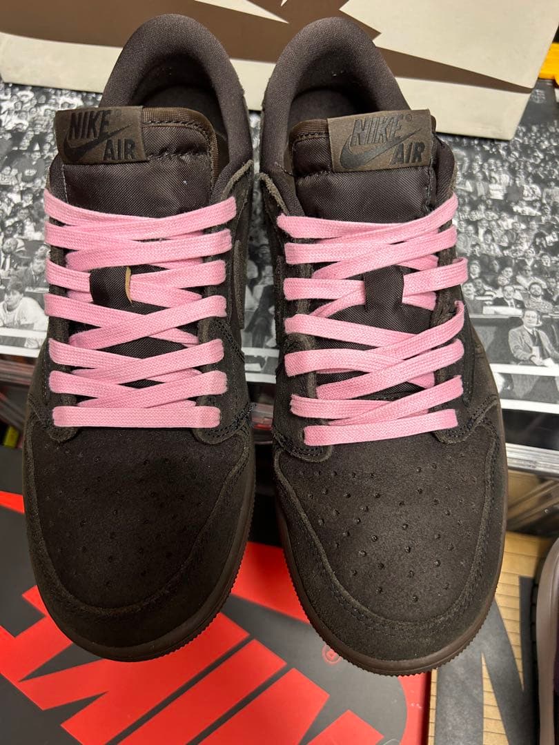 【おちゃ Travis Scott × Nike Air Jordan 1