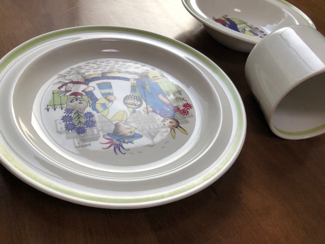 ARABIAアラビア「HUPI」　ライヤ・ウオシッキネン　子供用セット　カップ