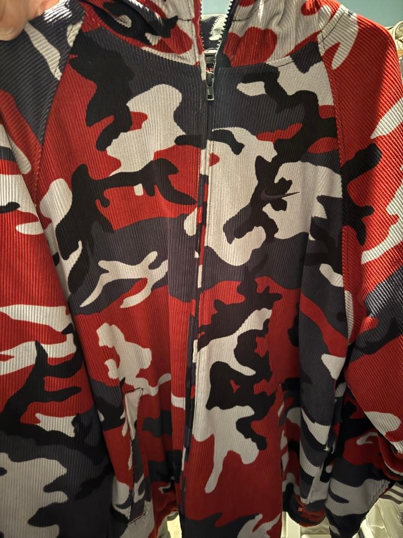 supreme ジャケット　スニダンタグ付き