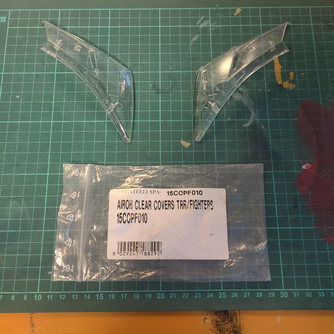 Airoh ジェットヘルメット マットブラック