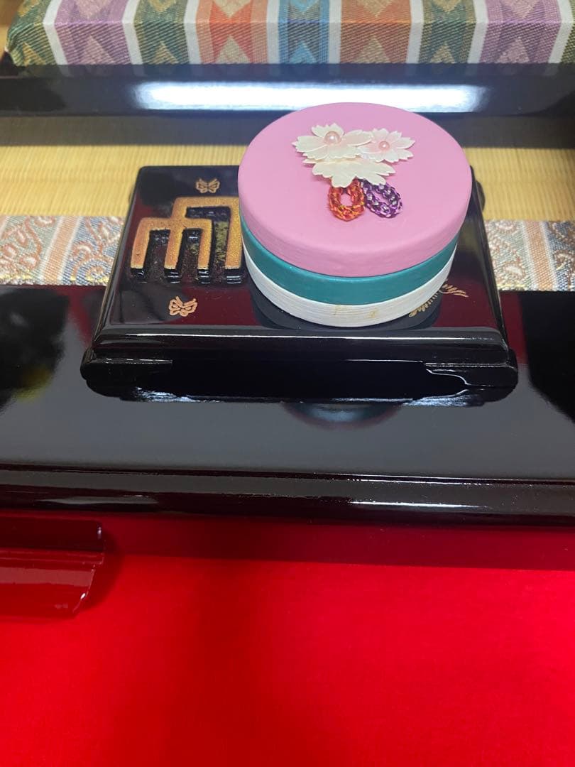 東京久月　雛人形　親王平飾り・間口約６３×奥行約３７×高さ約３２㎝