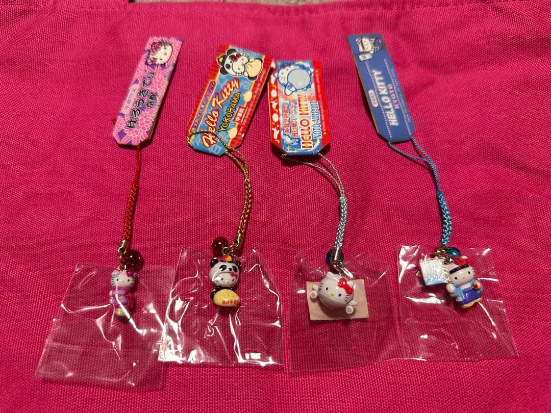 ハローキティ ご当地根付けストラップ 24個　まとめ売り