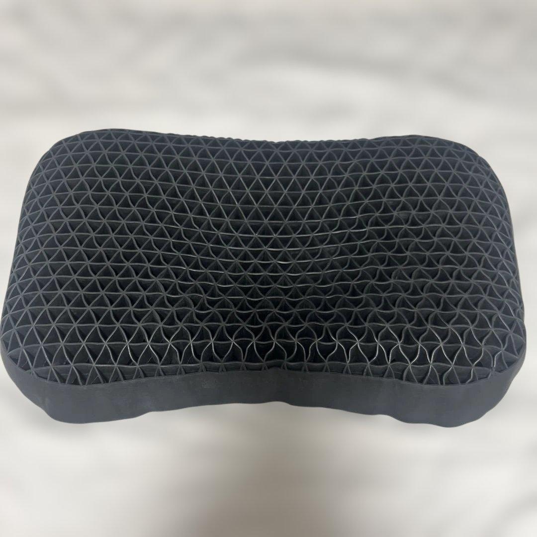 ヒツジのいらない枕 ープレミアムブラックレーベルー 枕カバー付き