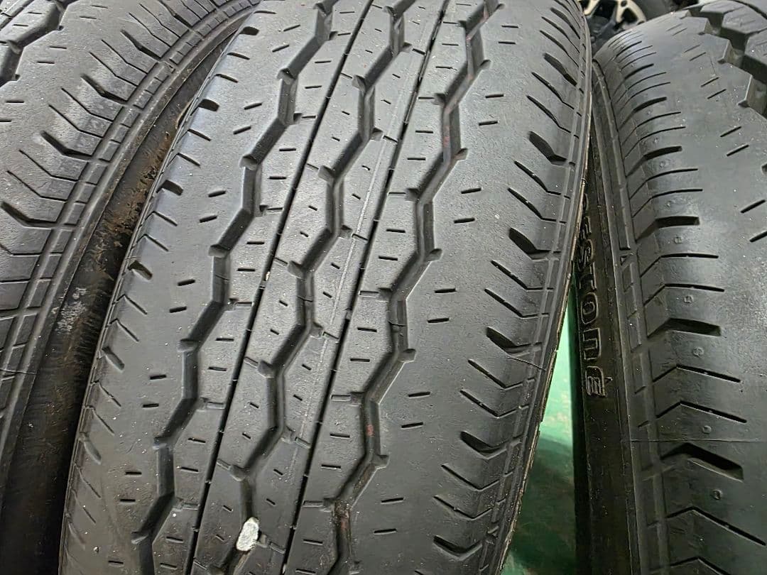 195/80R15 4本セット BRIDGESTONE ハイエースキャラバン