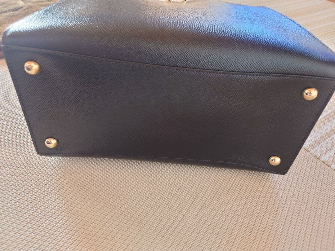 フェラガモ　ガンチーニ　黒トートバッグ