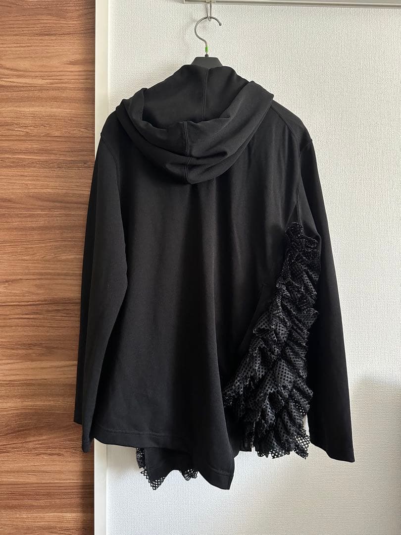 ゆきさまコムデギャルソンオムプリュス ねじれフリルパーカー