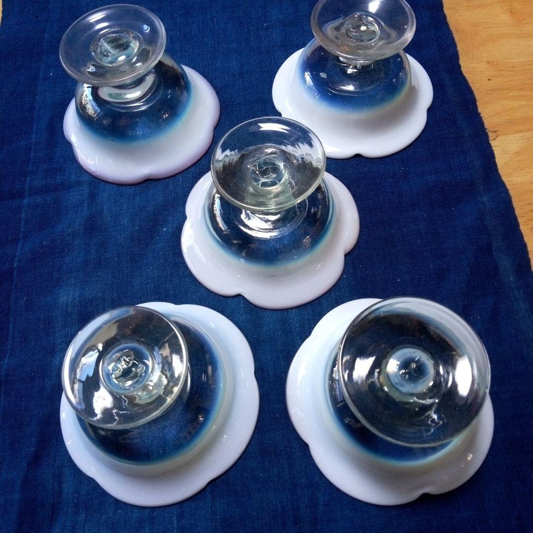 明治大正ロマン　輪花形　赤と乳白色の氷コップ５客