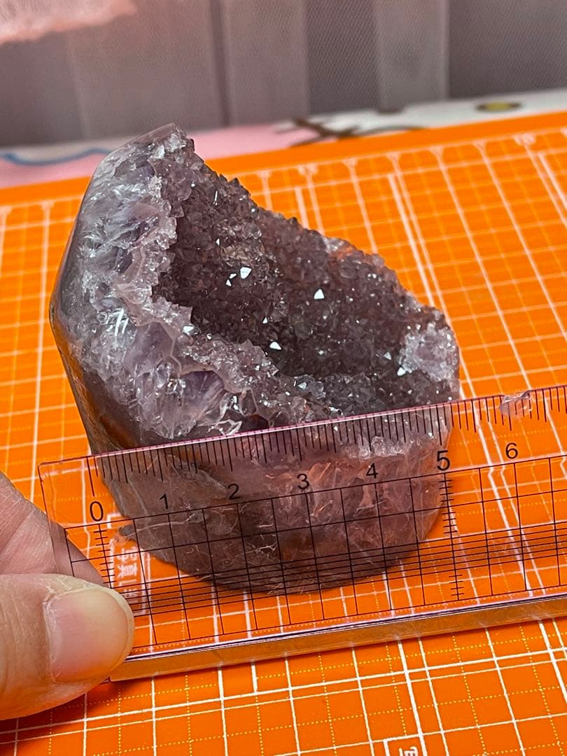 原石 天然石　浄化　ウルグアイ産 アメジスト 赤色　水晶クラスター　⑦