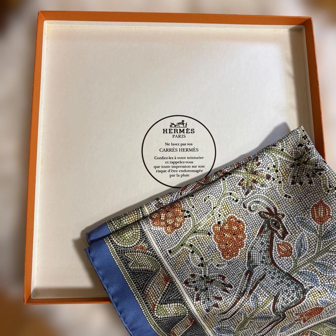 HERMES シルクスカーフ 42✖️42