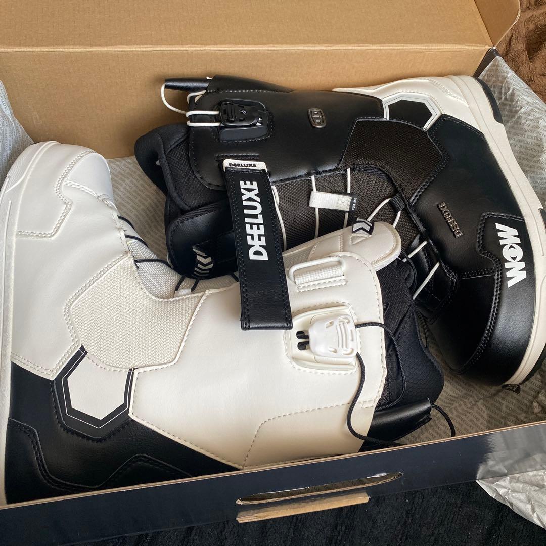 DEELUXE IDスノーボードブーツ ホワイト/ブラック