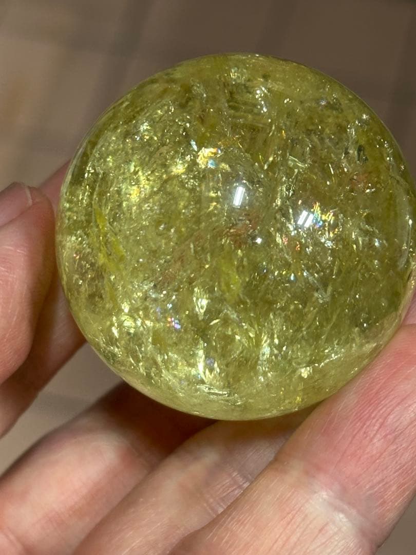 虹満タン　爆虹シトリンスフィア　丸玉4.22cm 煌びやか　シトリン