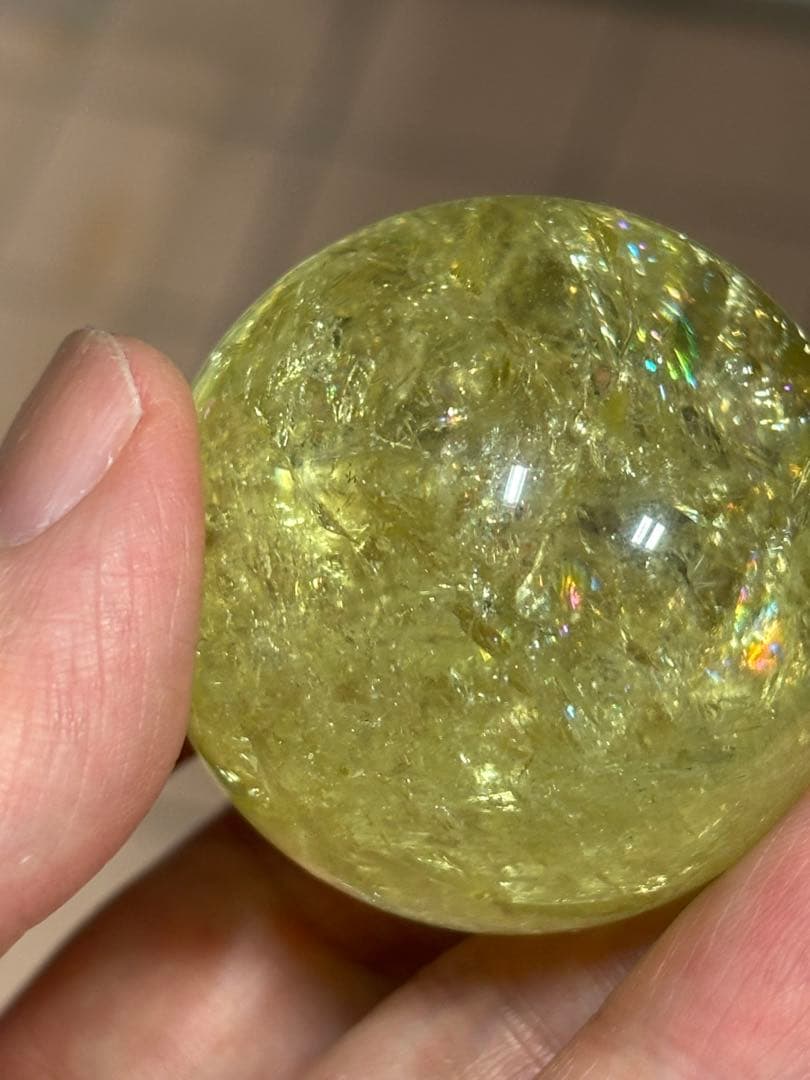 虹満タン　爆虹シトリンスフィア　丸玉4.22cm 煌びやか　シトリン