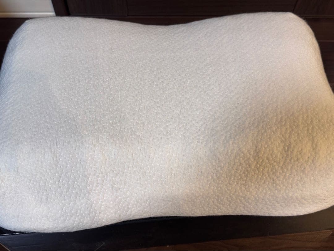美品★ヒツジのいらない枕（調律）枕カバー付き　ジェル 横向き 仰向け いびき