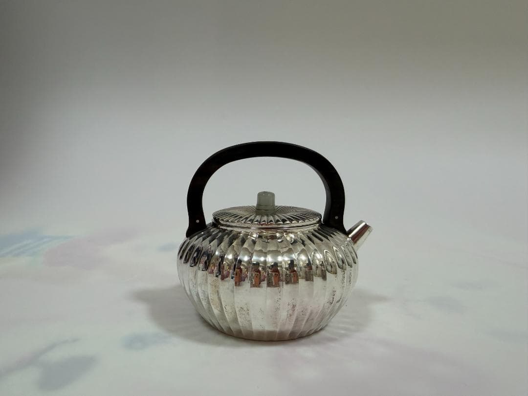 純銀製 菊筋文 急須 銀瓶 煎茶道具