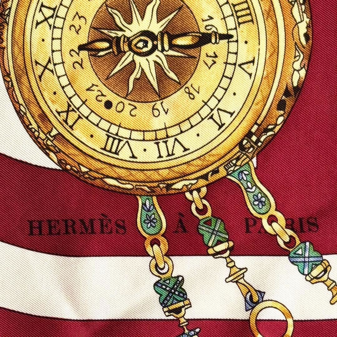 エルメス　カレ90スカーフ　時の輪舞　花の中で過ごす時間