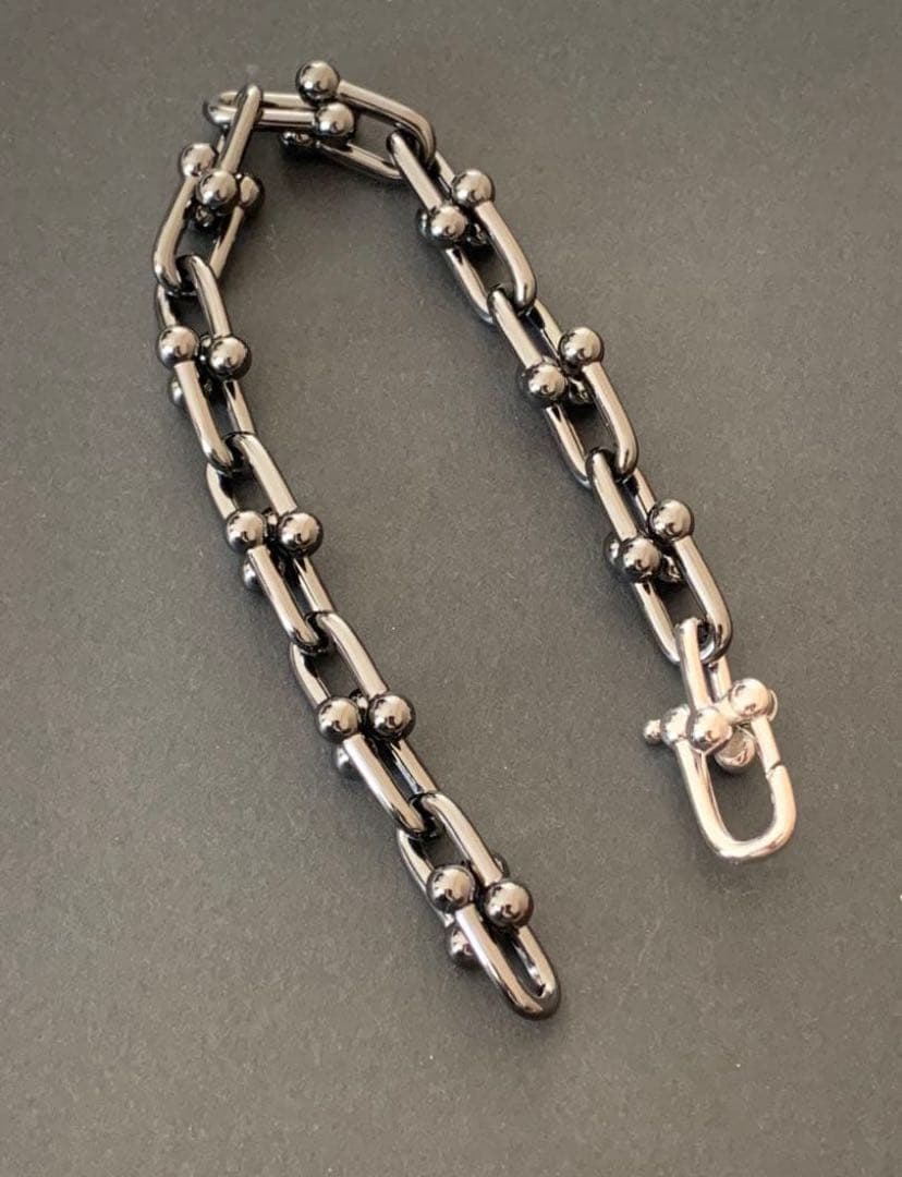 山田涼介着用モデル　ハードウェア　ブレスレット