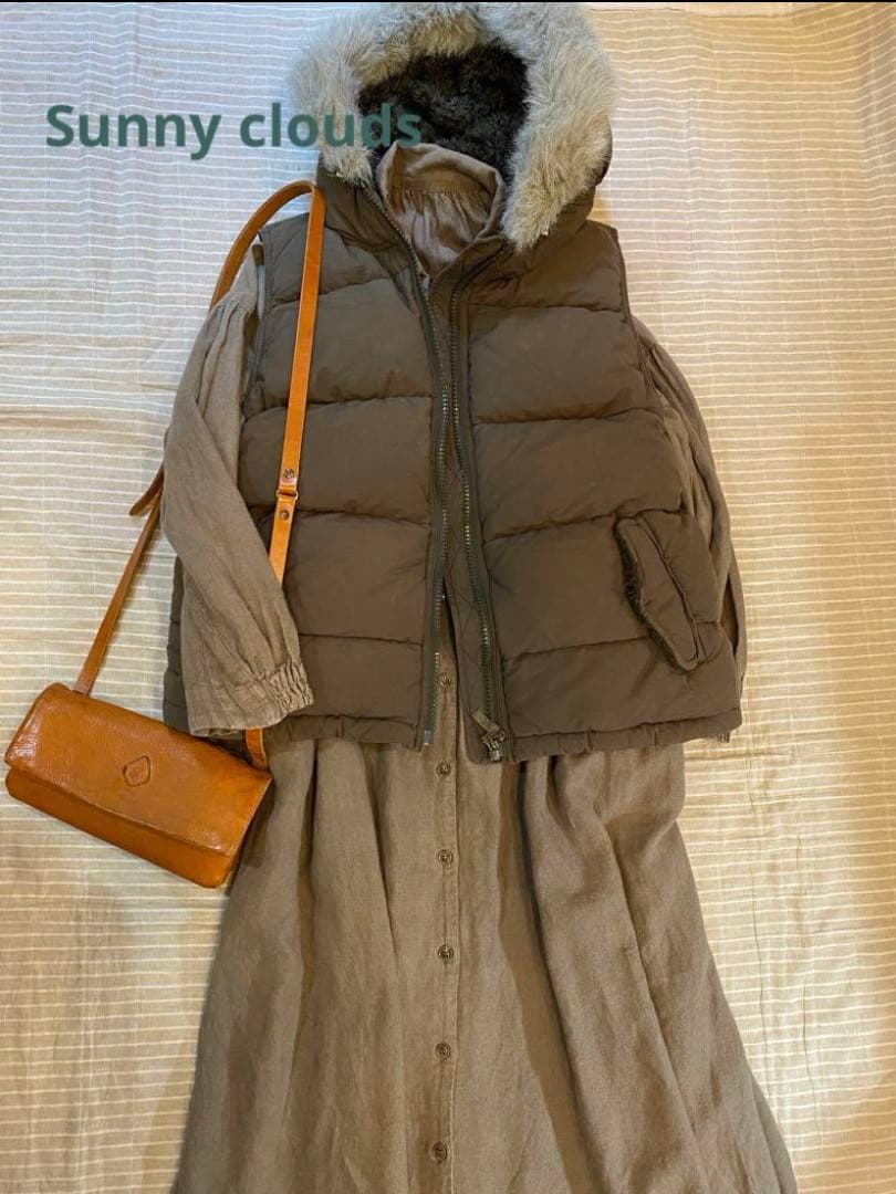 サニークラウズ　ダウンベスト オリーブグリーン