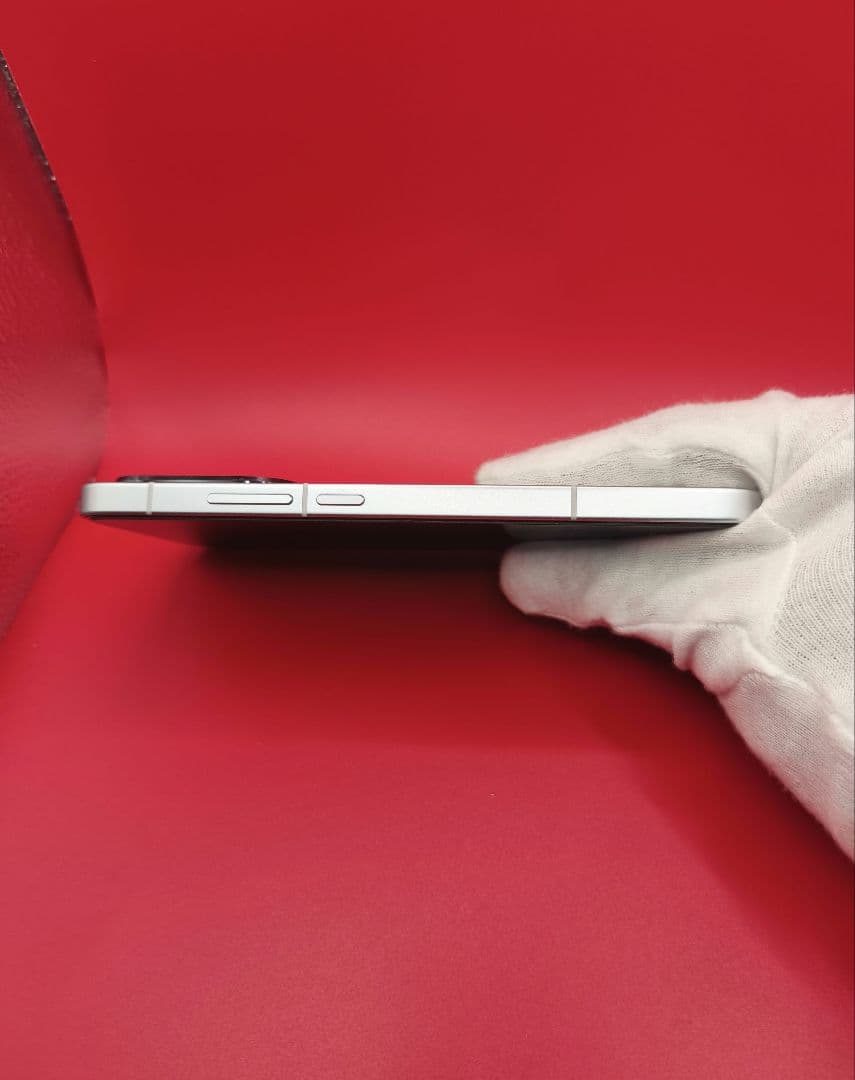 【美品】Xiaomi POCO F7 12GB+256GB 国内版Simフリー