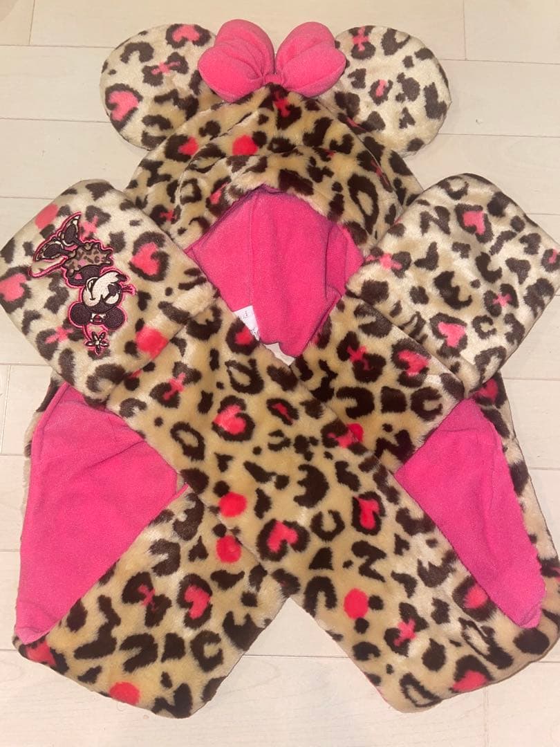 ミニーちゃん　ヒョウ柄　マフラーキャップ