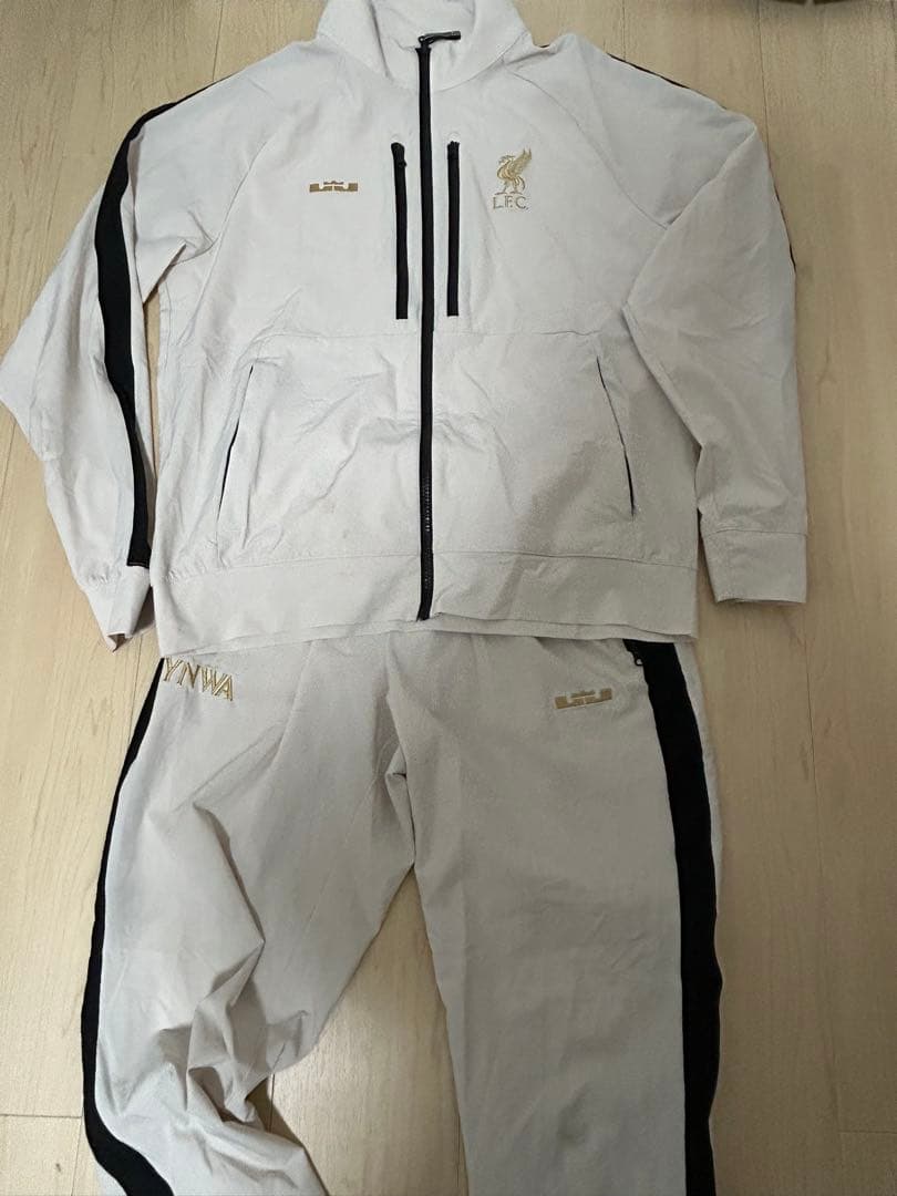 LFC×レブロンホワイト ジャージセット YNWA