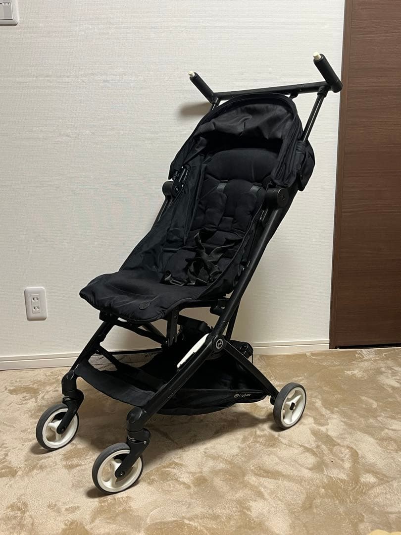 サイベックス　リベル　ブラック　バンパー付き