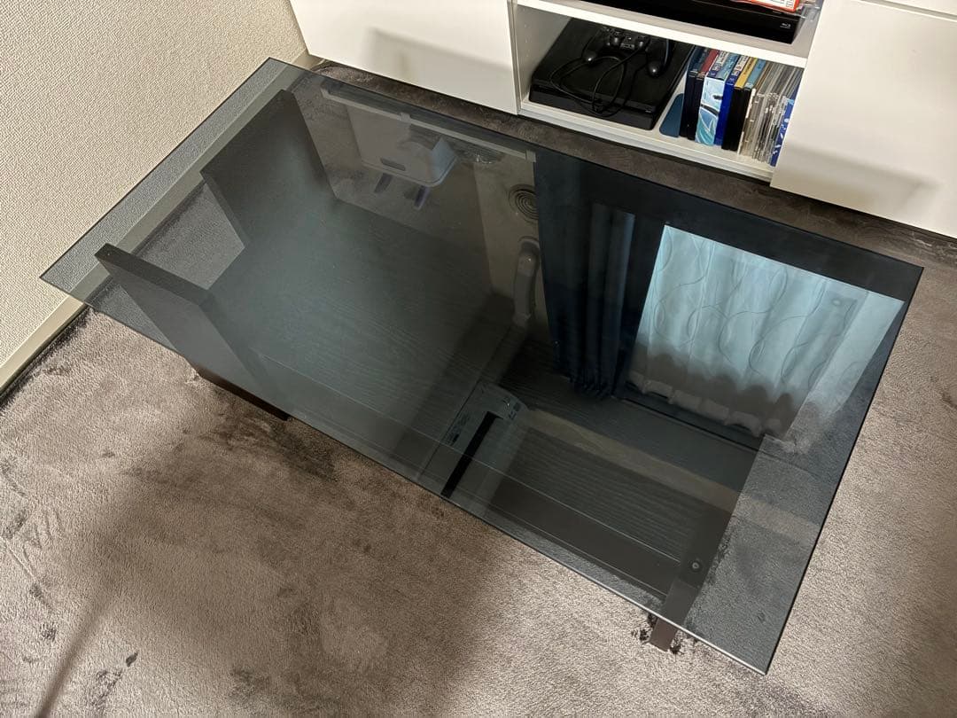 ガラス　ローテーブル