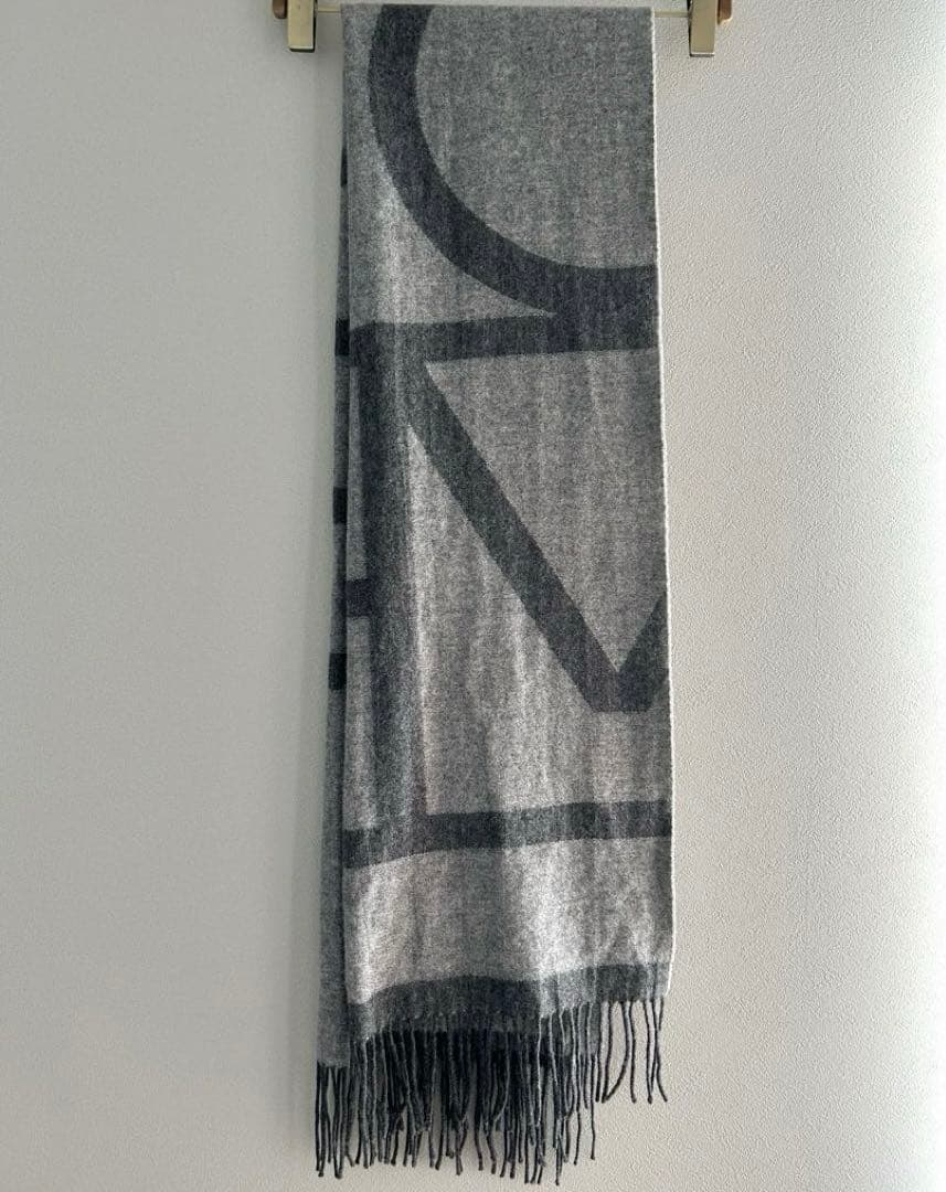 トーテム　マフラー　ストール　グレー