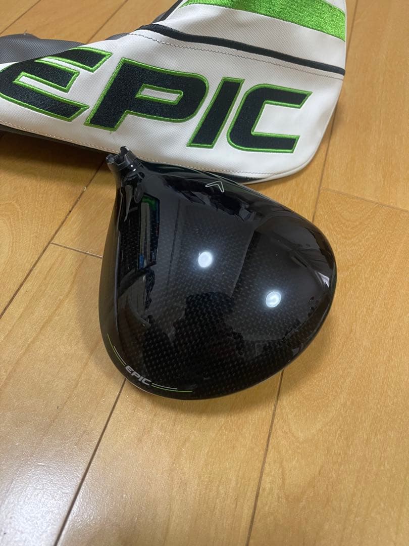 ★ エピック　トリプルダイヤモンド　LS 10.5度 ヘッドカバー付き