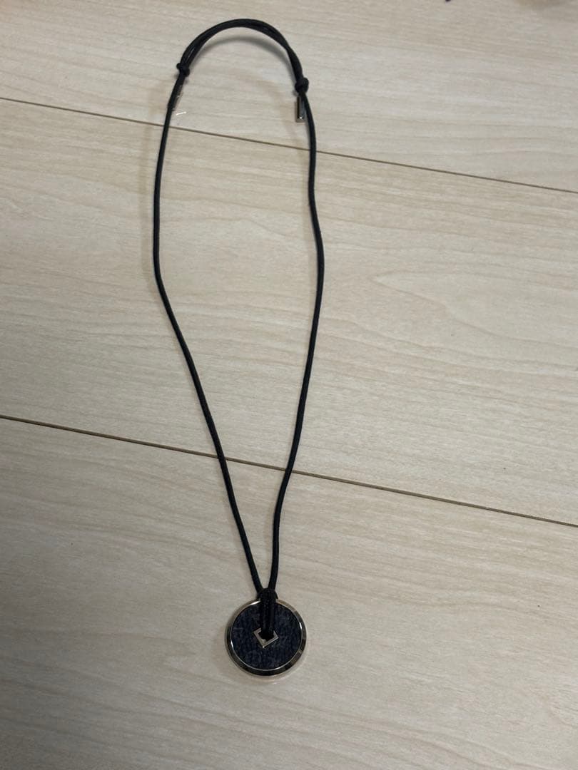 ルイ ヴィトンLOUISVUITTONモノグラムエクリプスコリエネックレス