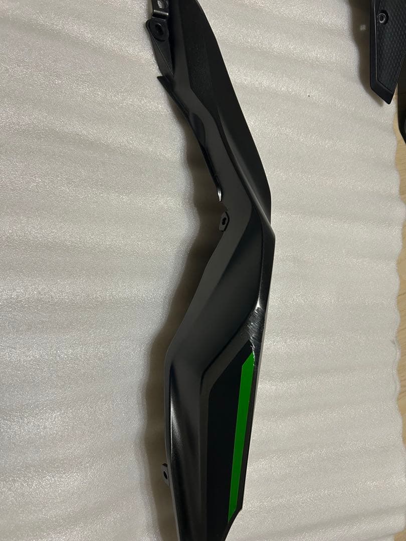 忍者 アッパーカウルとリアフェンダーカウルセット