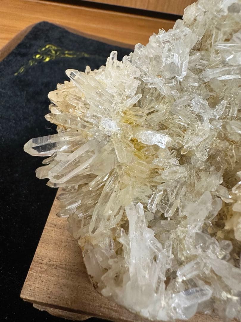 高品質 水晶 シトリン共生 クラスター 菊花水晶