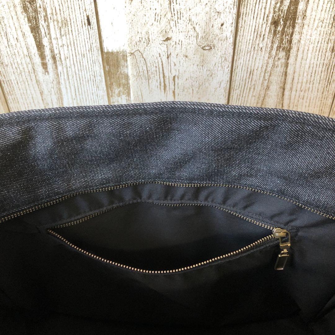 タバサ　ショルダーバッグ　ブラック×グリーン　A4サイズ