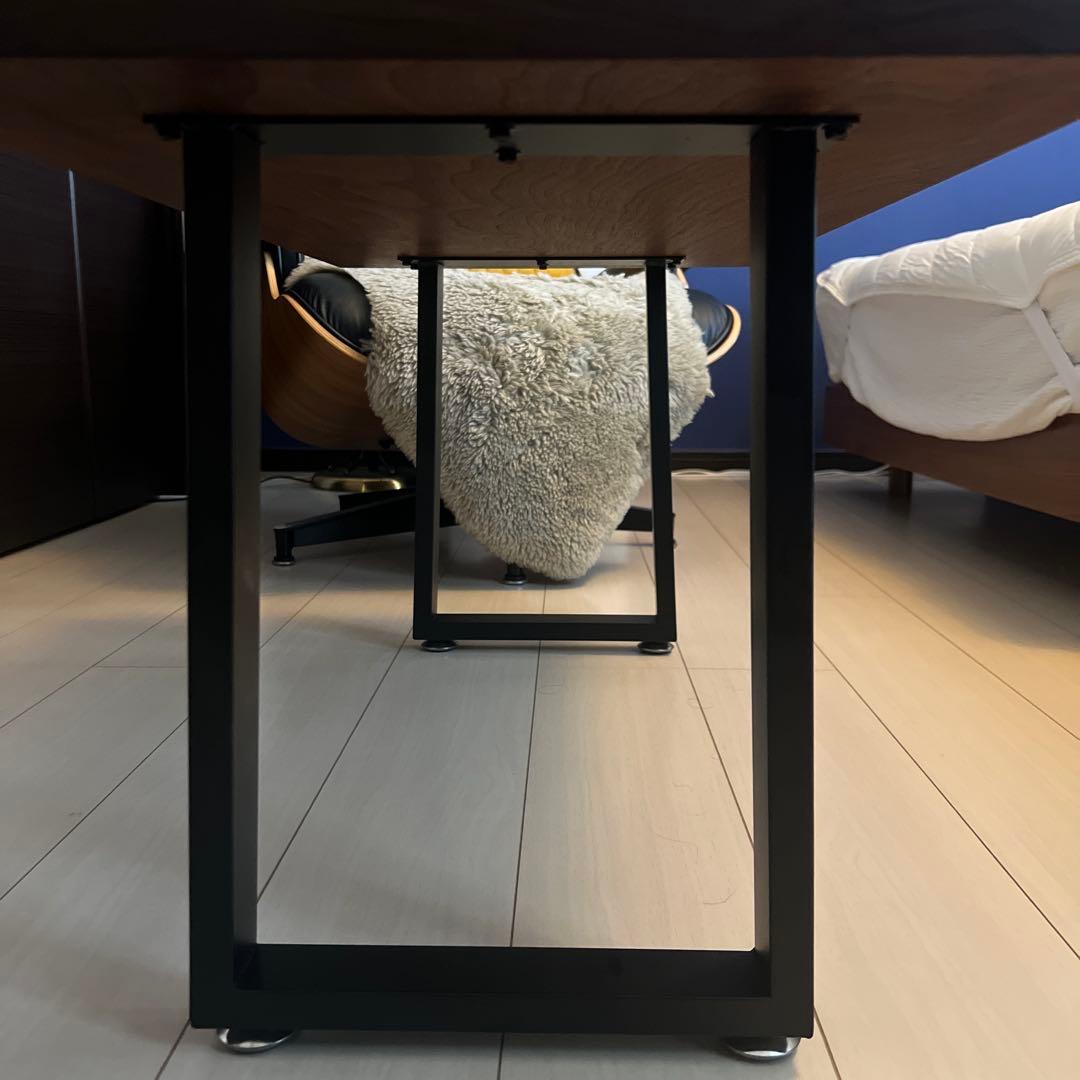 贅沢品☆ウォールナット無垢材 1枚板ローテーブル 黒スチール脚 アジャスター付き