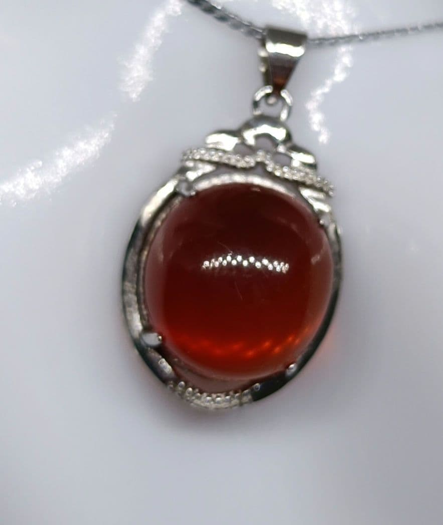 赤い色の琥珀 シルバー925