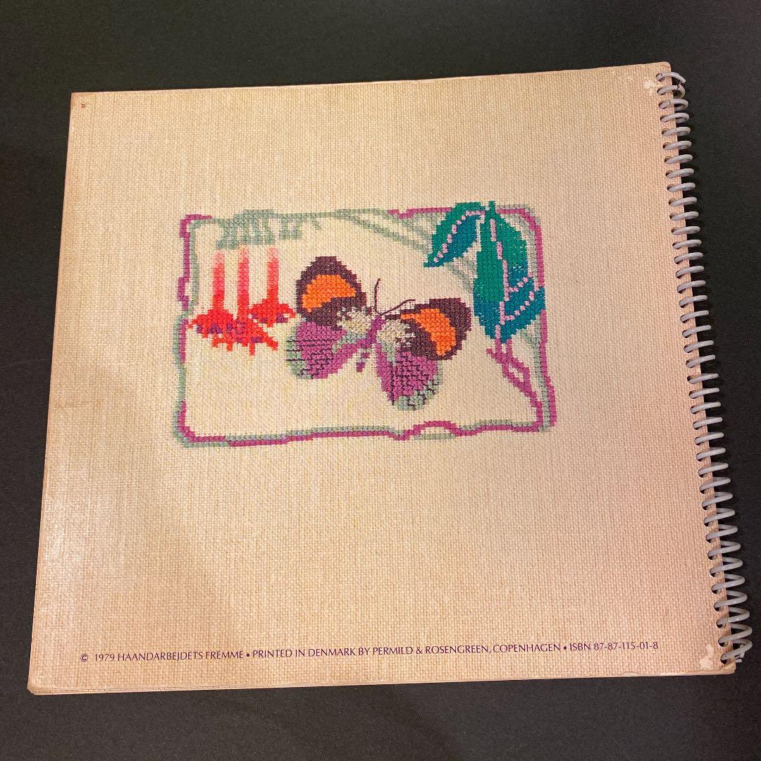 フレメカレンダー　1980 クロスステッチ　刺繍