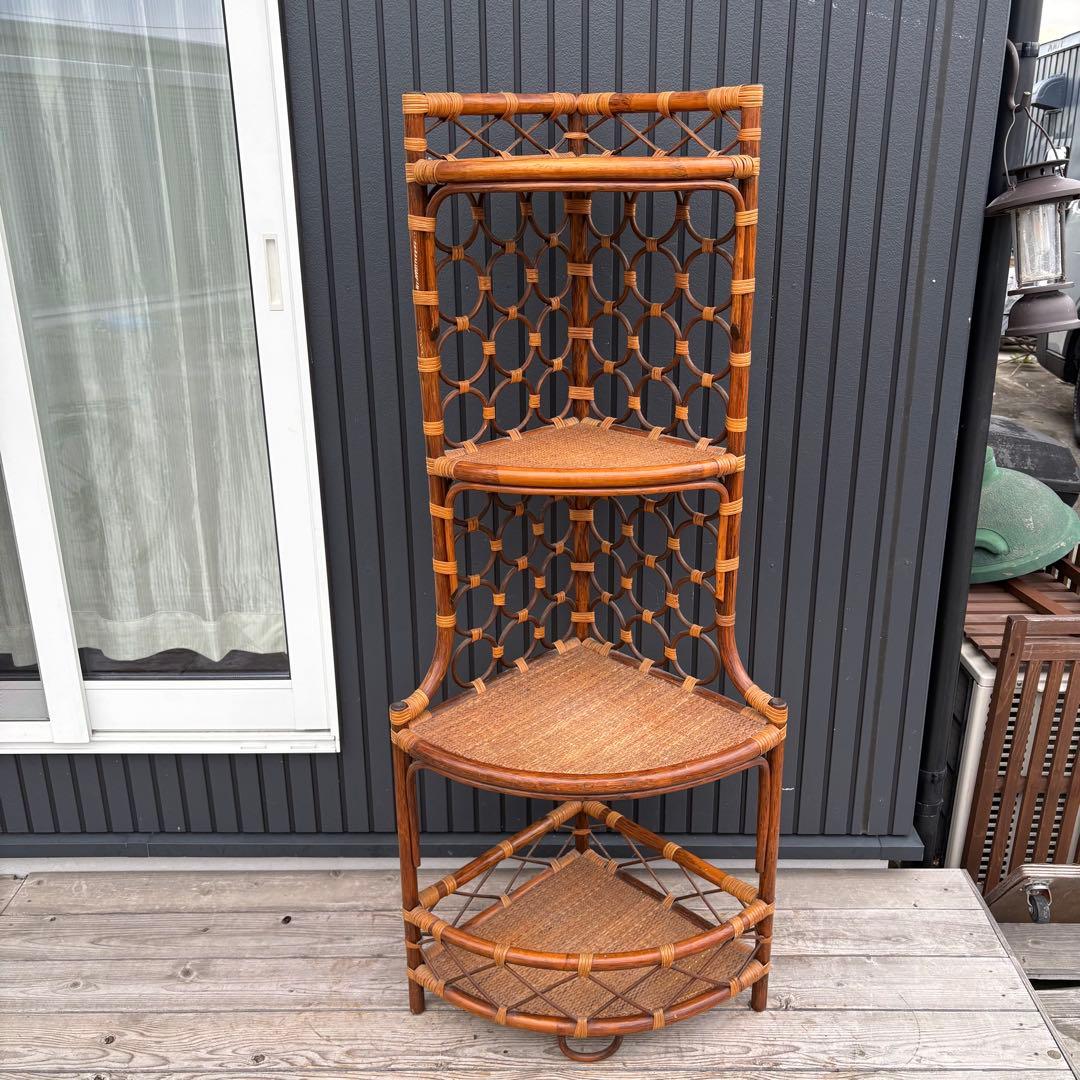 昭和レトロ 4段ラタンシェルフ 扇型コーナーラック 飾り棚 ディスプレイラック