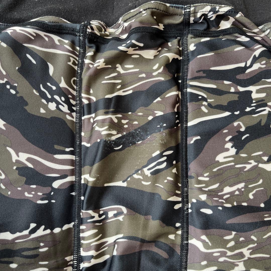 黒スノーボードウェア　プロテクターセット