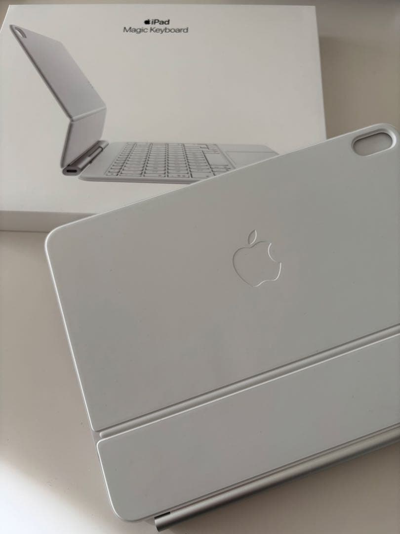 iPad Magic Keyboard 日本語配列 ホワイト