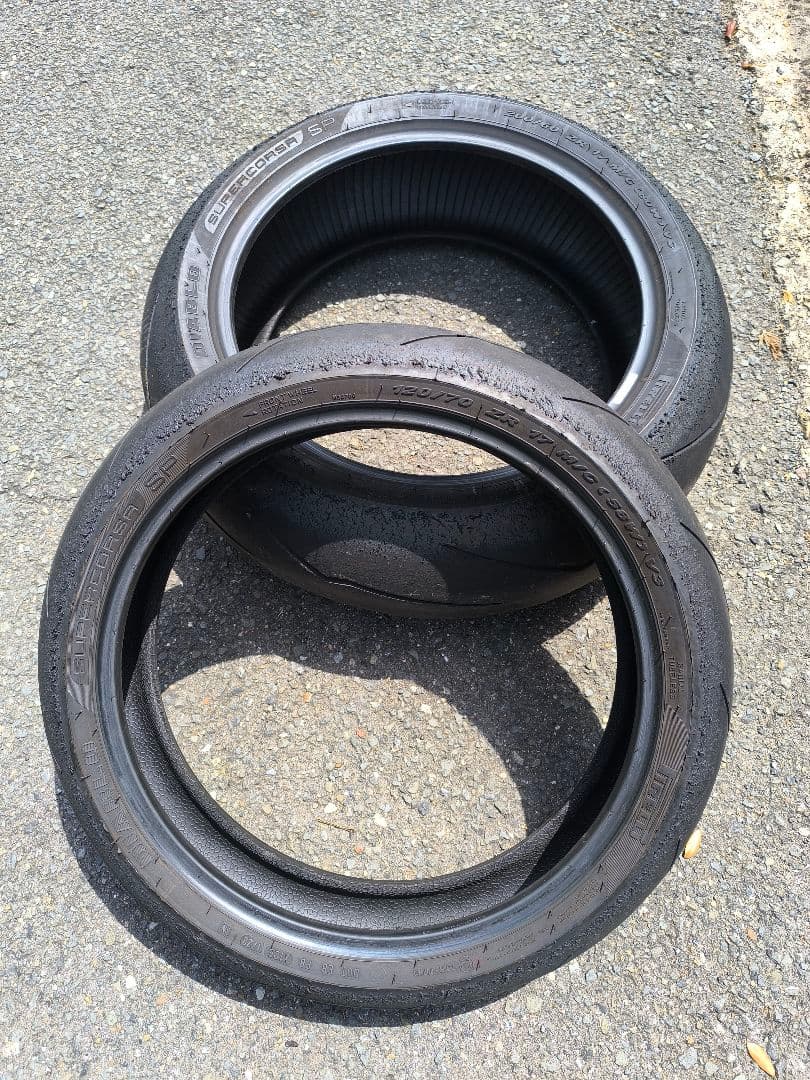 ディアブロスーパーコルサSPV3 120/70ZR17 200/60ZR17