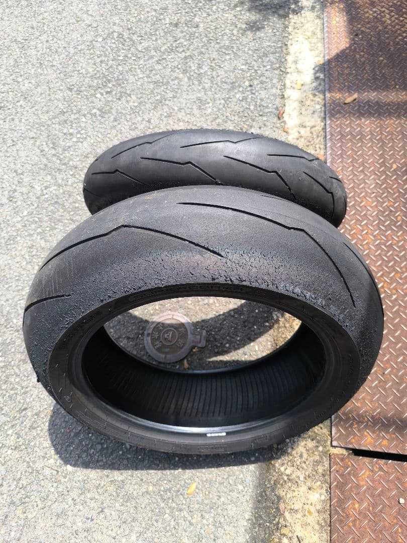 ディアブロスーパーコルサSPV3 120/70ZR17 200/60ZR17