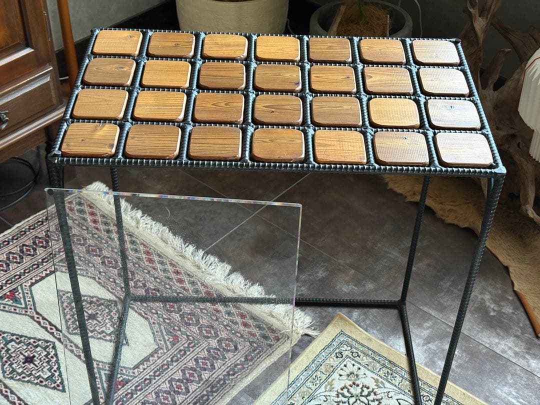 ③アイアン　サイドテーブル　ディスプレイ家具　モダン　シンプル　IZ