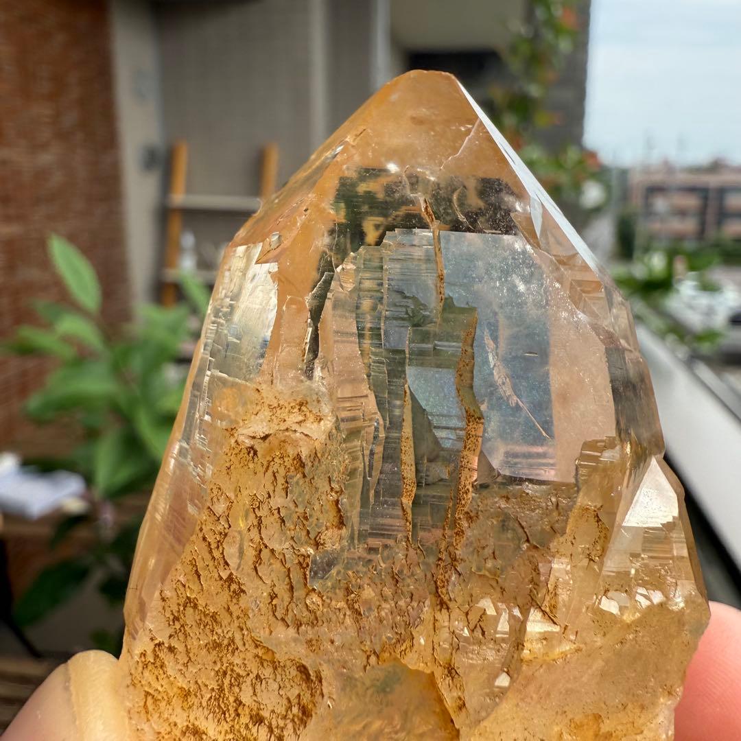 ヒマラヤ水晶　ゴールデンヒーラー 114g 専用台座付き　成長線　接合線 原石④