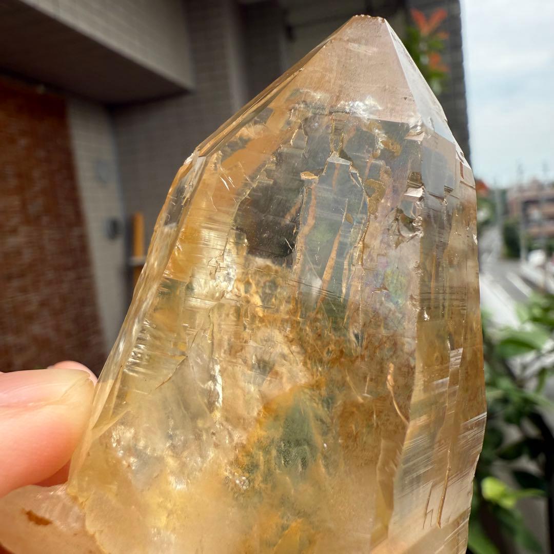 ヒマラヤ水晶　ゴールデンヒーラー 114g 専用台座付き　成長線　接合線 原石④